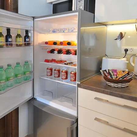 Deluxe & Sarella Διαμέρισμα *