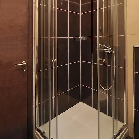 Deluxe & Sarella Апартаменти Спліт